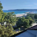 The Bay View - Your Апартаменти Варна