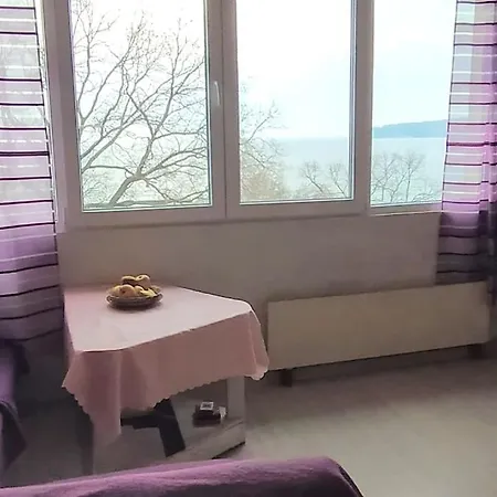 The Bay View - Your *