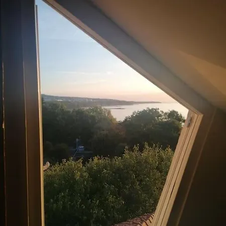 The Bay View - Your Apartament